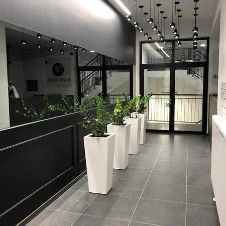 3black Pearl Apartmenty Deluxe Stare 슈체친
